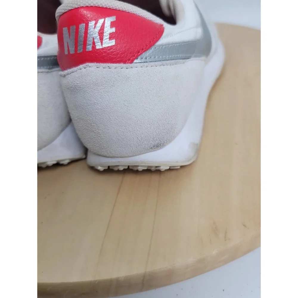 Nike women daybreak